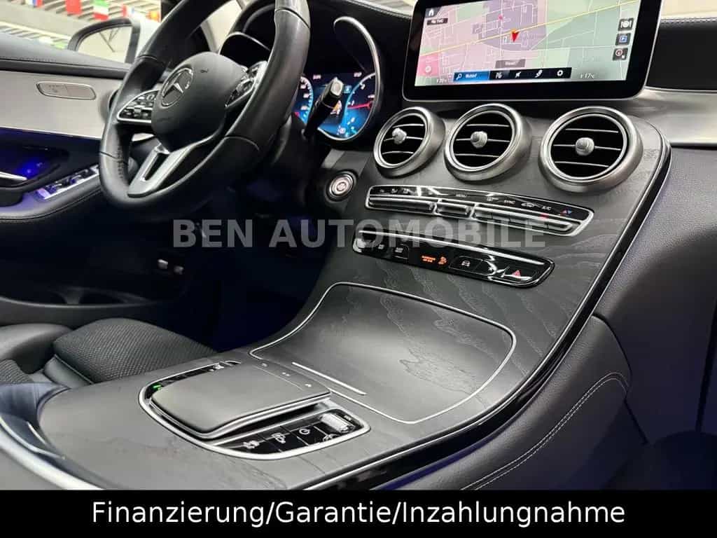 Mercedes-Benz GLC 300 d 4Matic PANO+LED+RFK+AHK 09/2019-photo-38