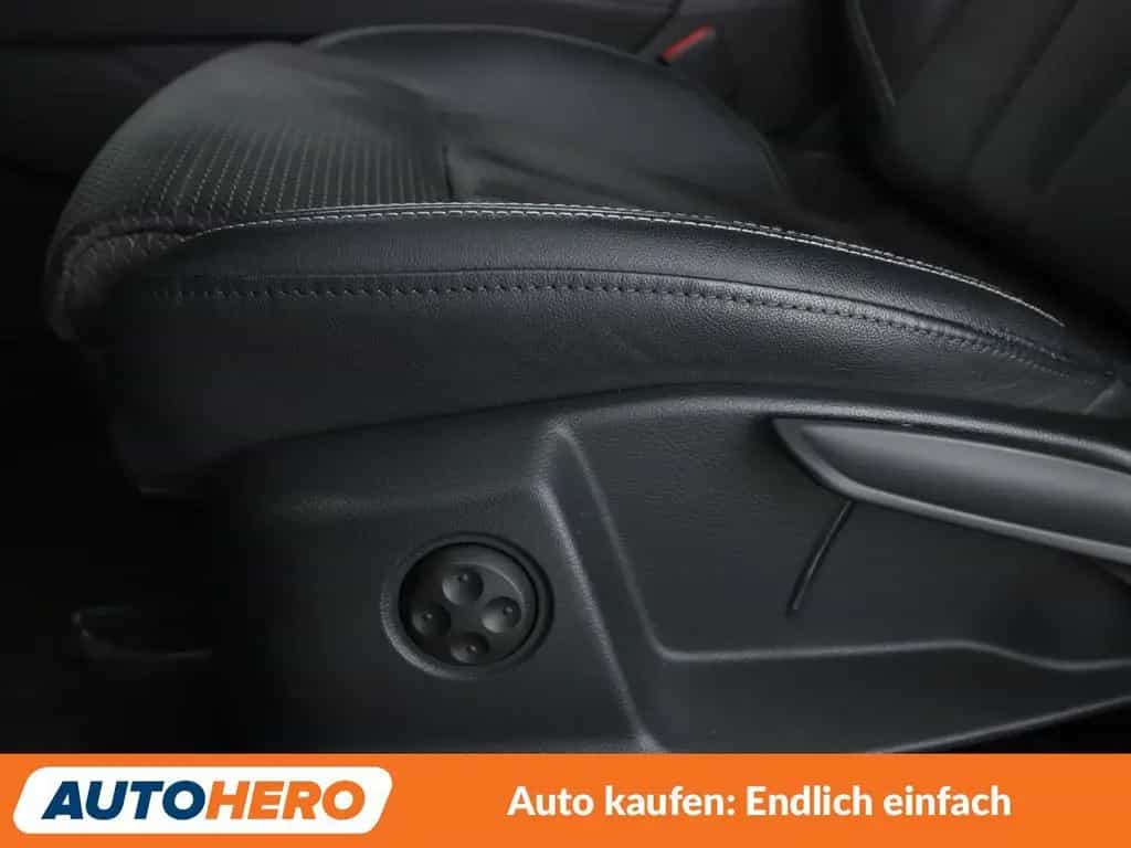 Audi A4 40 TFSI S line Aut.*NAVI*LED*ACC*CAM*PDC*SHZ* 12/2019-photo-31