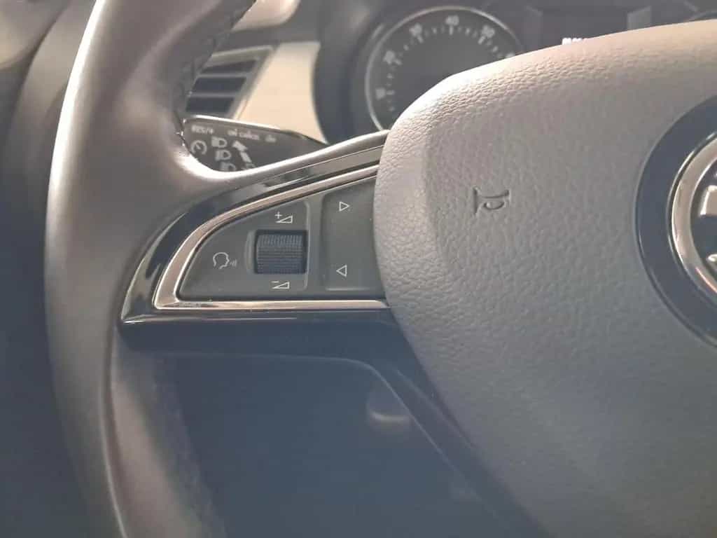 Skoda Fabia 1.0TSI Combi Ambition+SHZ+PDC+TEMPO+KLIMA 09/2017-photo-21