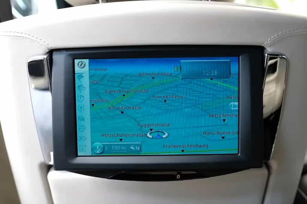 Rolls-Royce Ghost Series II/PANORAMA/NIGHT/REAR-TV/BELÜFTUNG 03/2015-photo-25