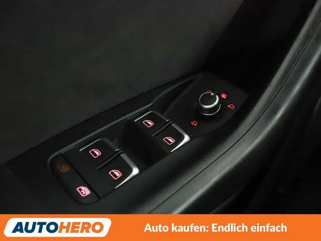 Audi Q3 2.0 TDI quattro Sport Aut.*S-LINE*LED*TEMPO* 12/2015-photo-33