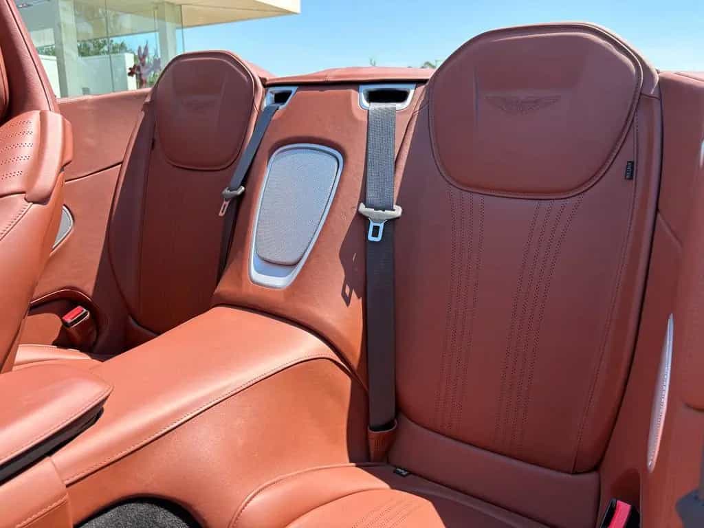 Aston Martin DB11 4.0 V8 Volante 11/2019-photo-16