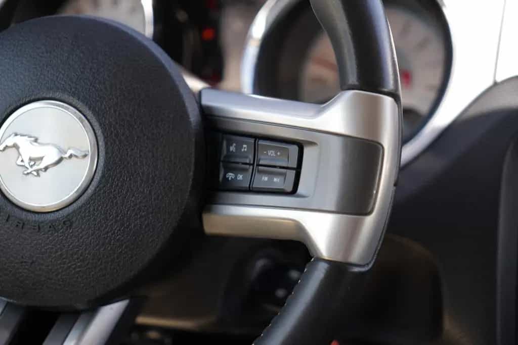 Ford Mustang *COUPE*AUTOMATIK*TÜV-NEU*SERVIC-NEU 07/2011-photo-24