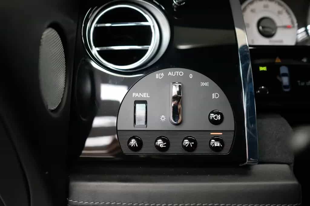 Rolls-Royce Wraith SERIE II FACELIFT/TOPVIEW/NIGHT/BELÜFTUNG 12/2017-photo-18