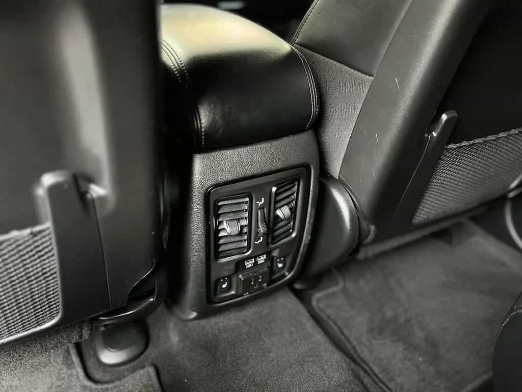 Dodge Durango 5,7L V8 BLACKTOP R/T 6 S. LPG H&R 12/2021-photo-24