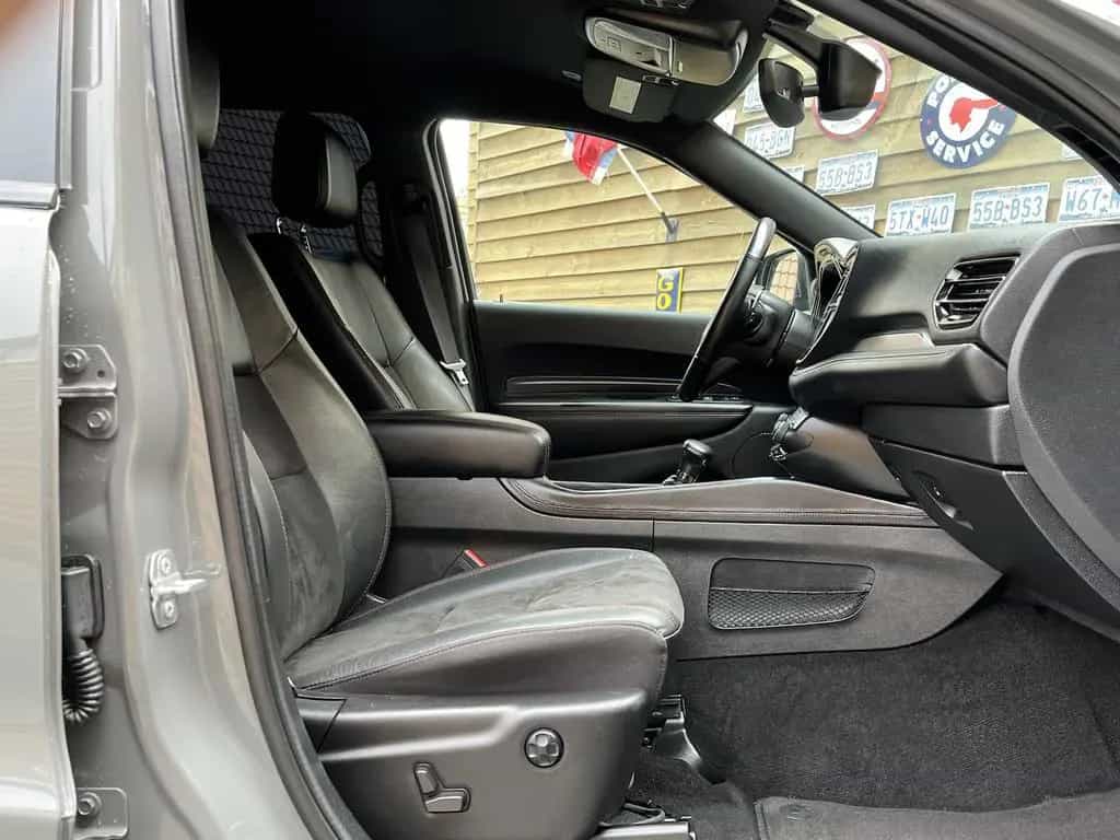 Dodge Durango 5,7L V8 BLACKTOP R/T 6 S. LPG H&R 12/2021-photo-27