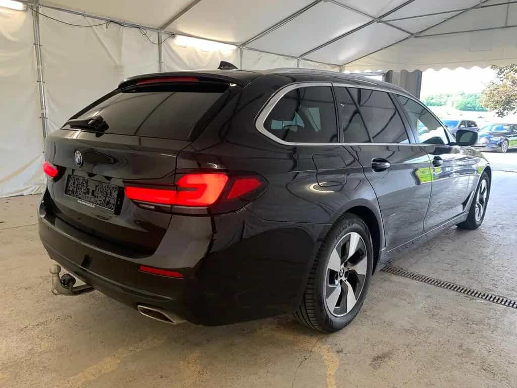BMW 520 d LiveCockpitProf|ACC|DrivAssist|Kam|Leder 03/2023-photo-2