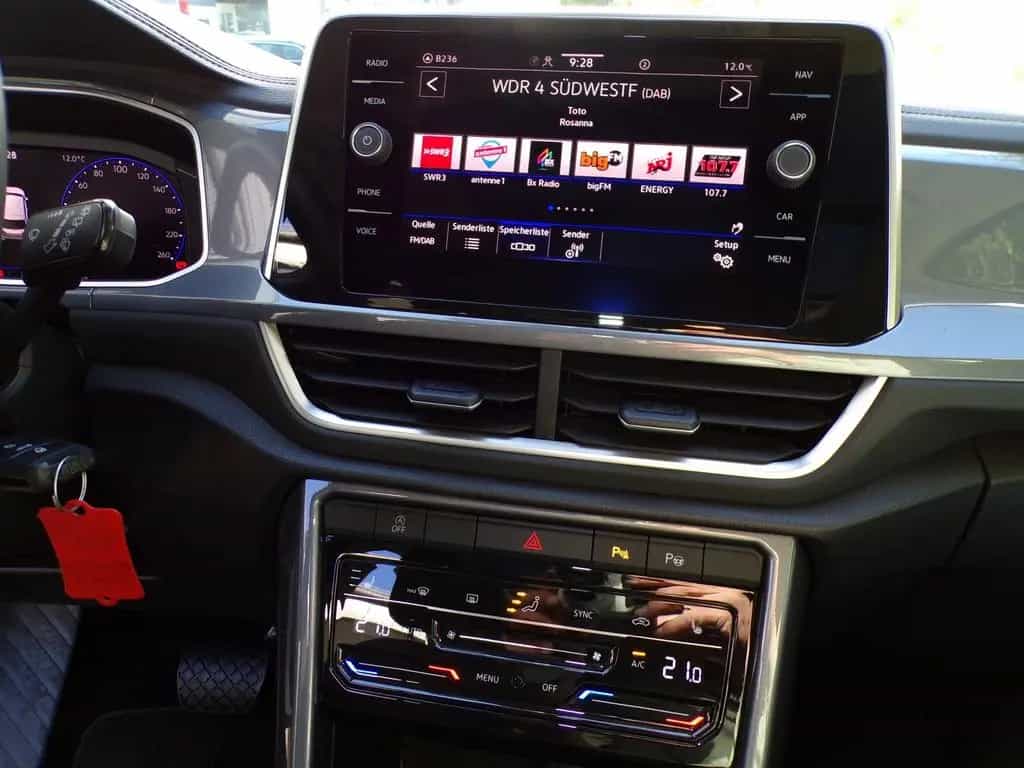 Volkswagen T-Roc 1.5 TSI DSG STYLE / PANO+ACC+KAMERA+APP 07/2024-photo-14