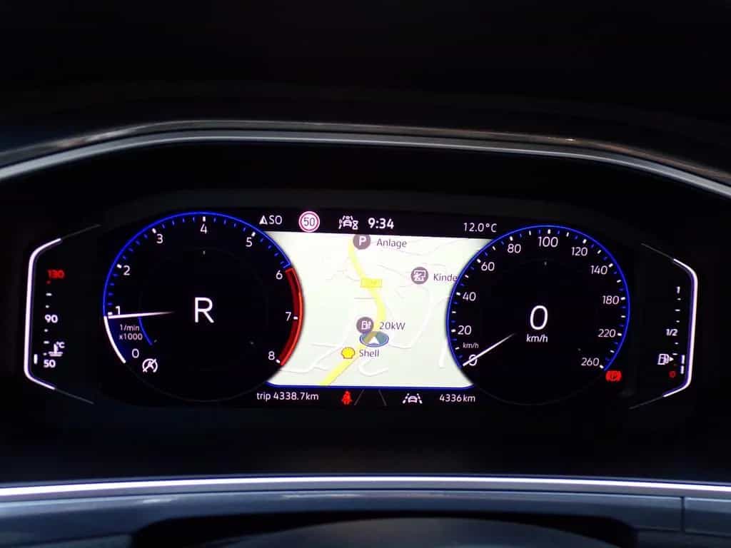 Volkswagen T-Roc 1.5 TSI DSG STYLE / PANO+ACC+KAMERA+APP 07/2024-photo-18