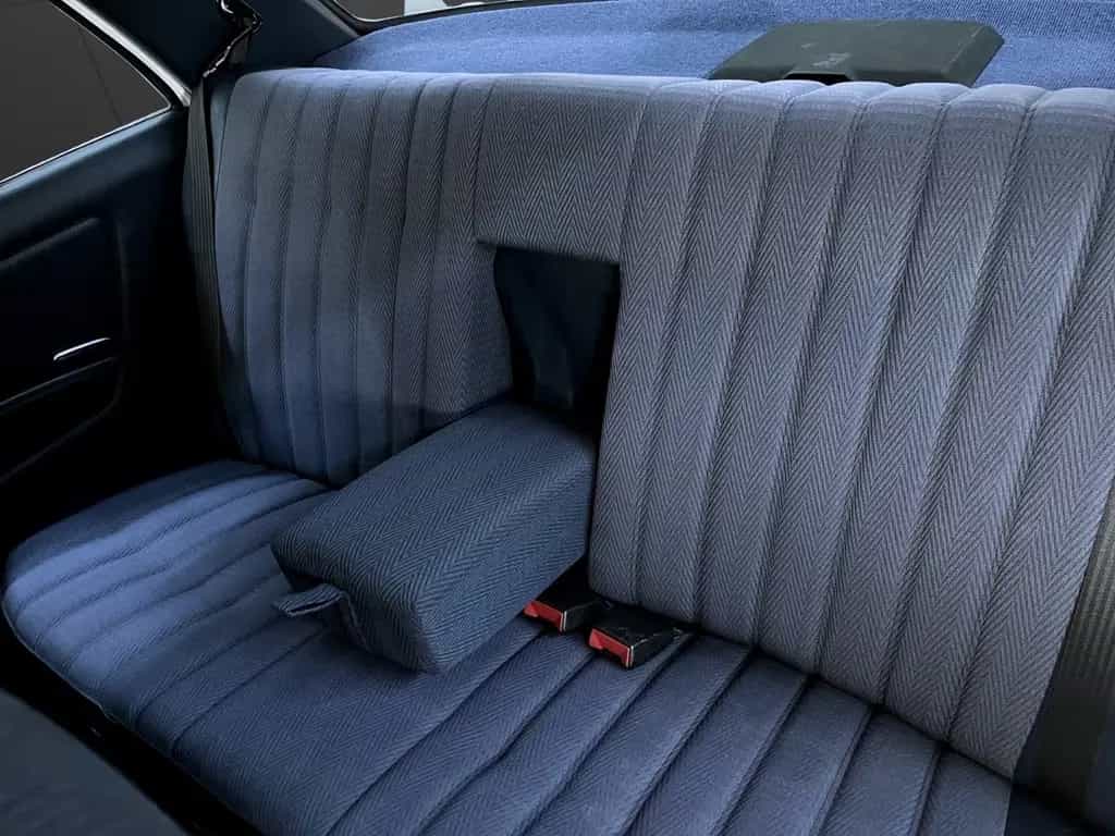 Mercedes-Benz 230 W123 06/1981-photo-11
