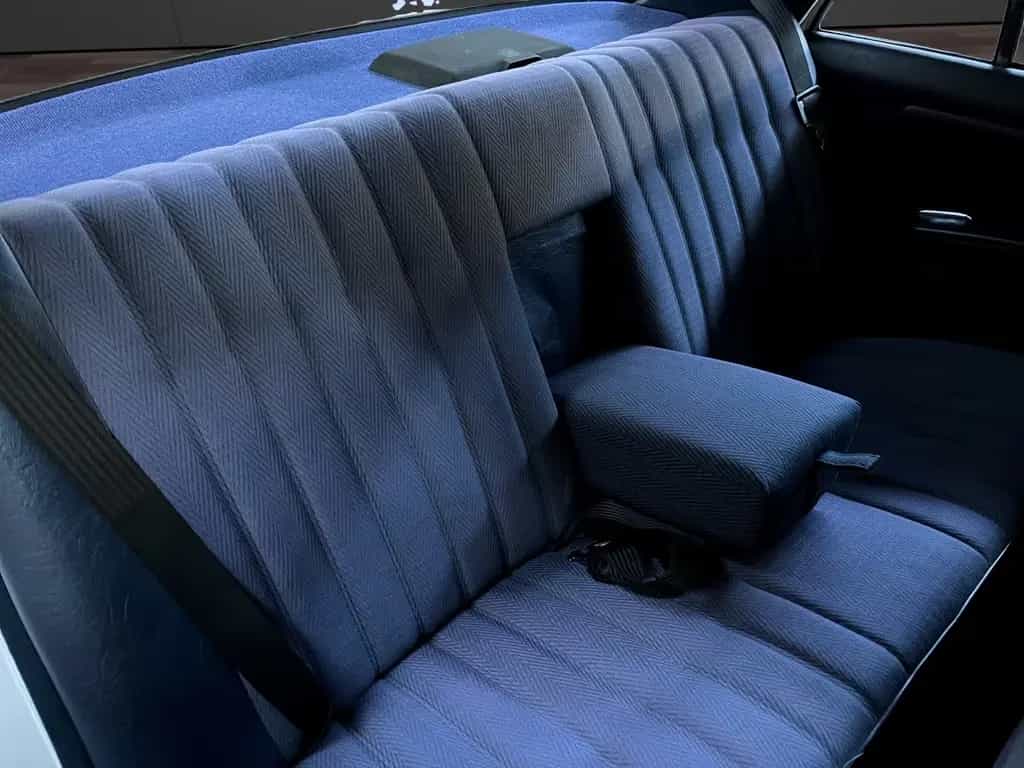 Mercedes-Benz 230 W123 06/1981-photo-15