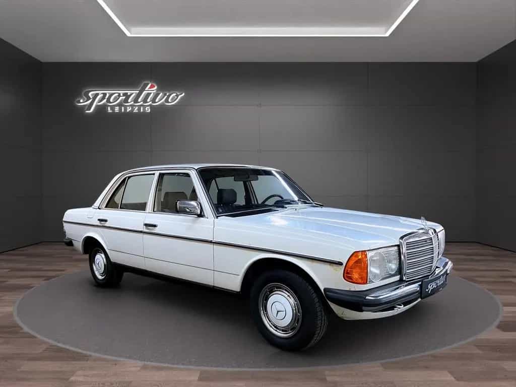 Mercedes-Benz 230 W123 06/1981-photo-7