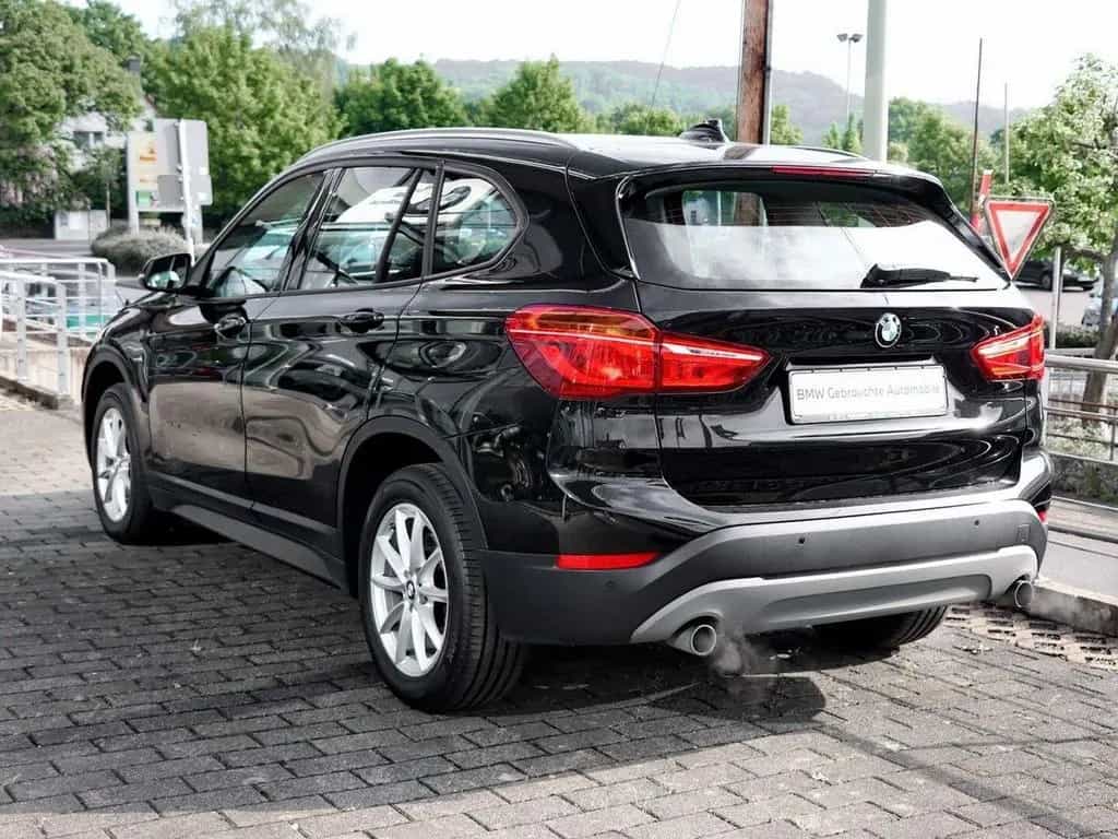 BMW X1 xDrive20i Automatik, Navigation, Sitzheizung, 01/2018-photo-1