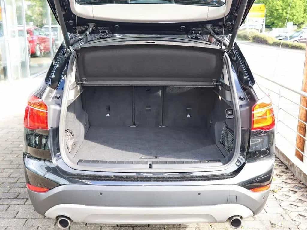 BMW X1 xDrive20i Automatik, Navigation, Sitzheizung, 01/2018-photo-6