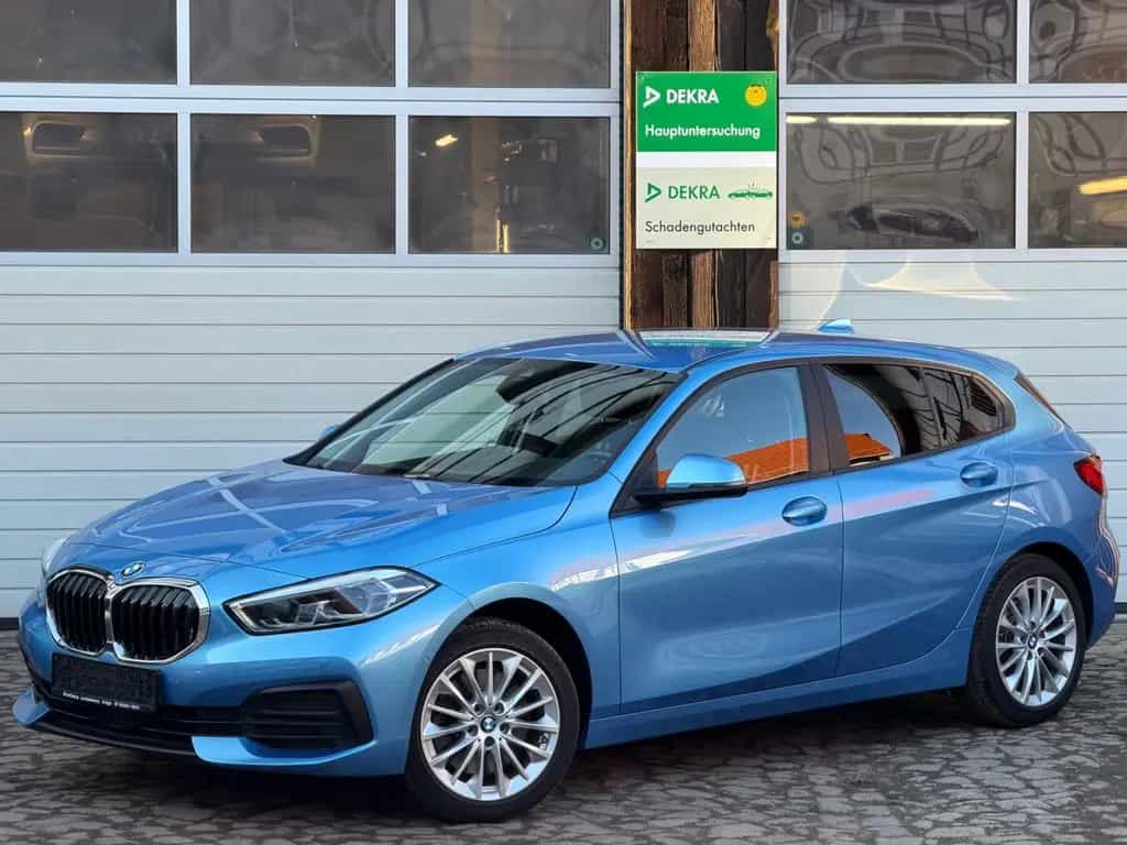 BMW 120 1 Limousine 120 d xDrive Advantage 03/2021-photo-3
