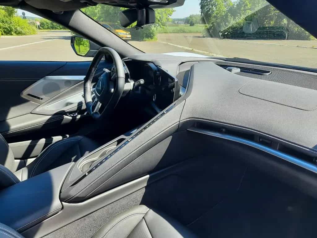 Corvette C8 10/2022-photo-12