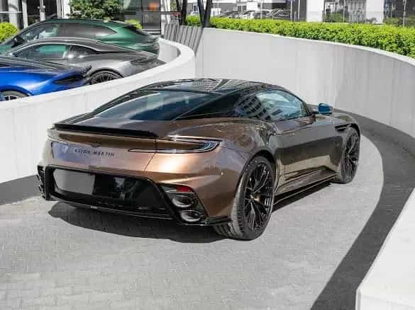 Aston Martin DB12 -S 4.0 V8 null-photo-4
