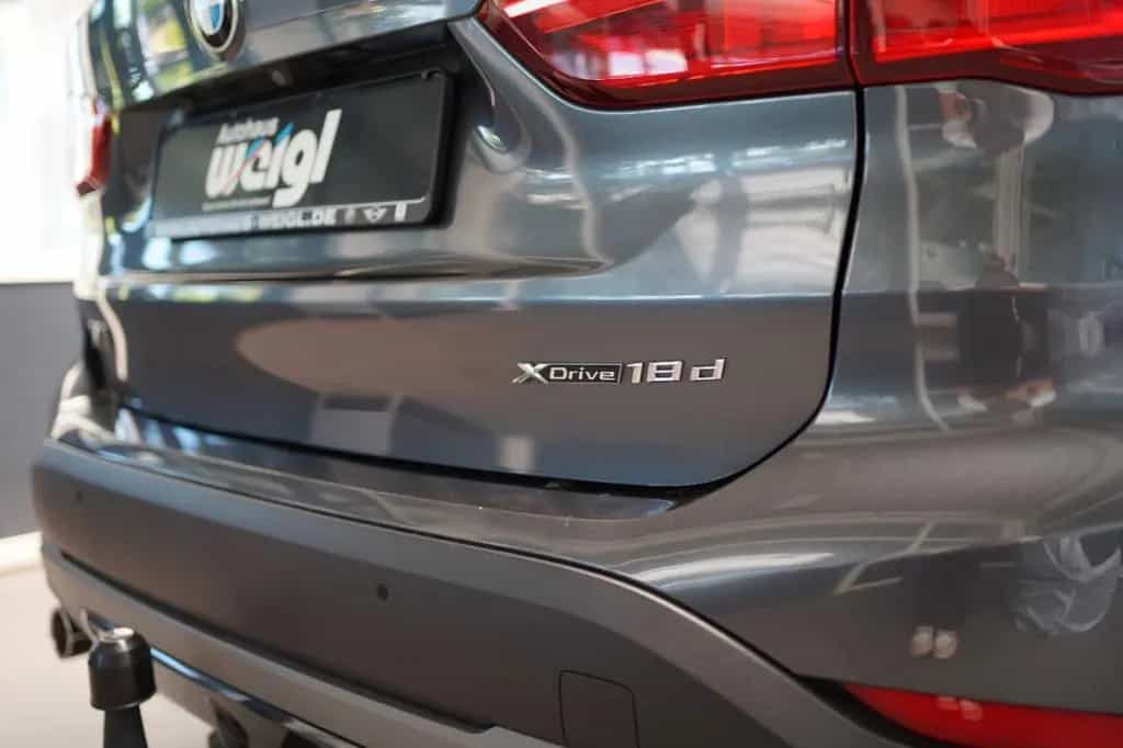 BMW X1 xDrive 18d Sport Line +AHK+Park-& Drivingassi 12/2018-photo-12
