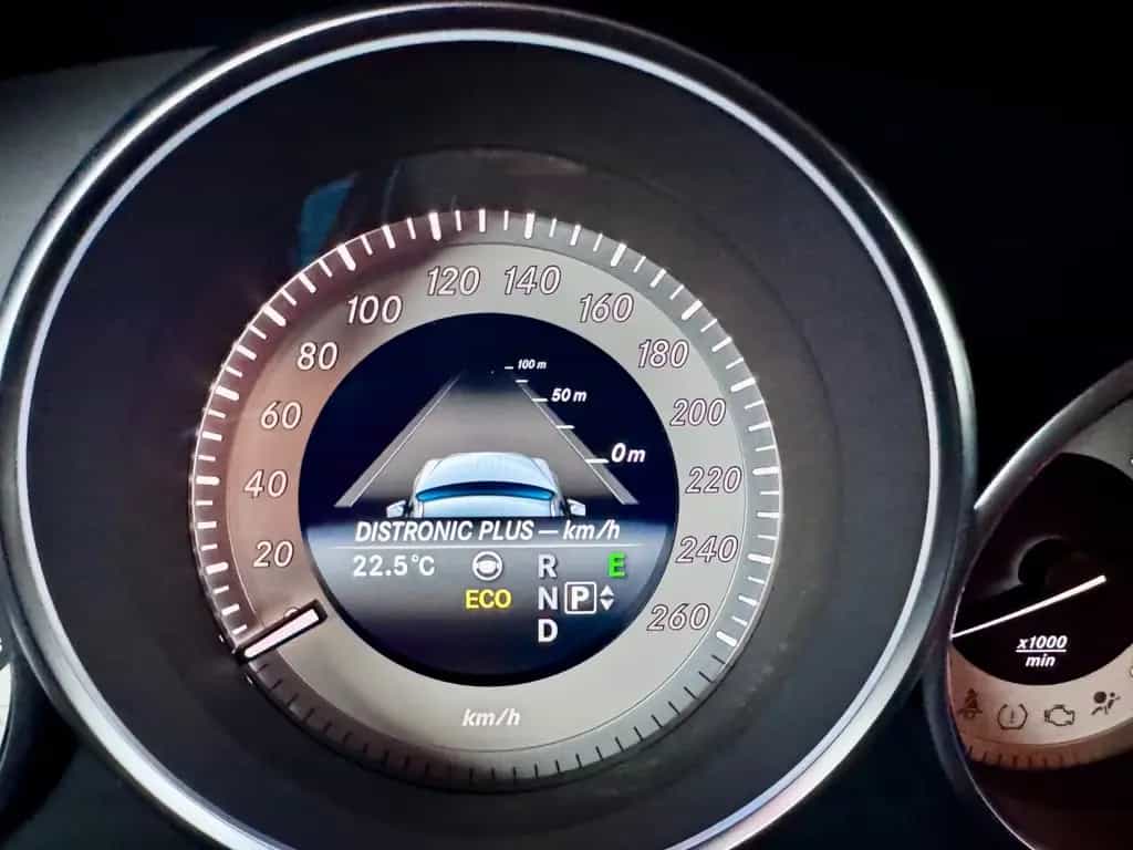 Mercedes-Benz E 500 T V8 4Matic Distronic Airmatic Pano 360° 12/2013-photo-14