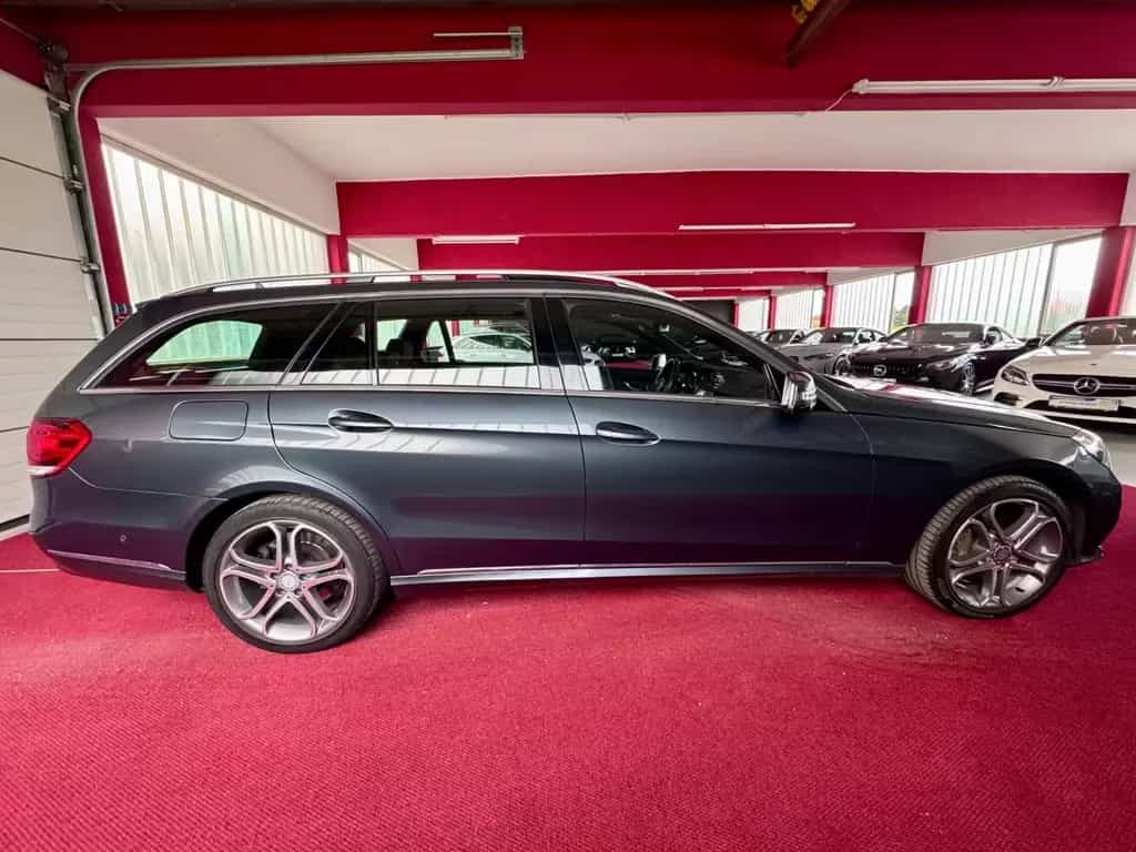Mercedes-Benz E 500 T V8 4Matic Distronic Airmatic Pano 360° 12/2013-photo-4