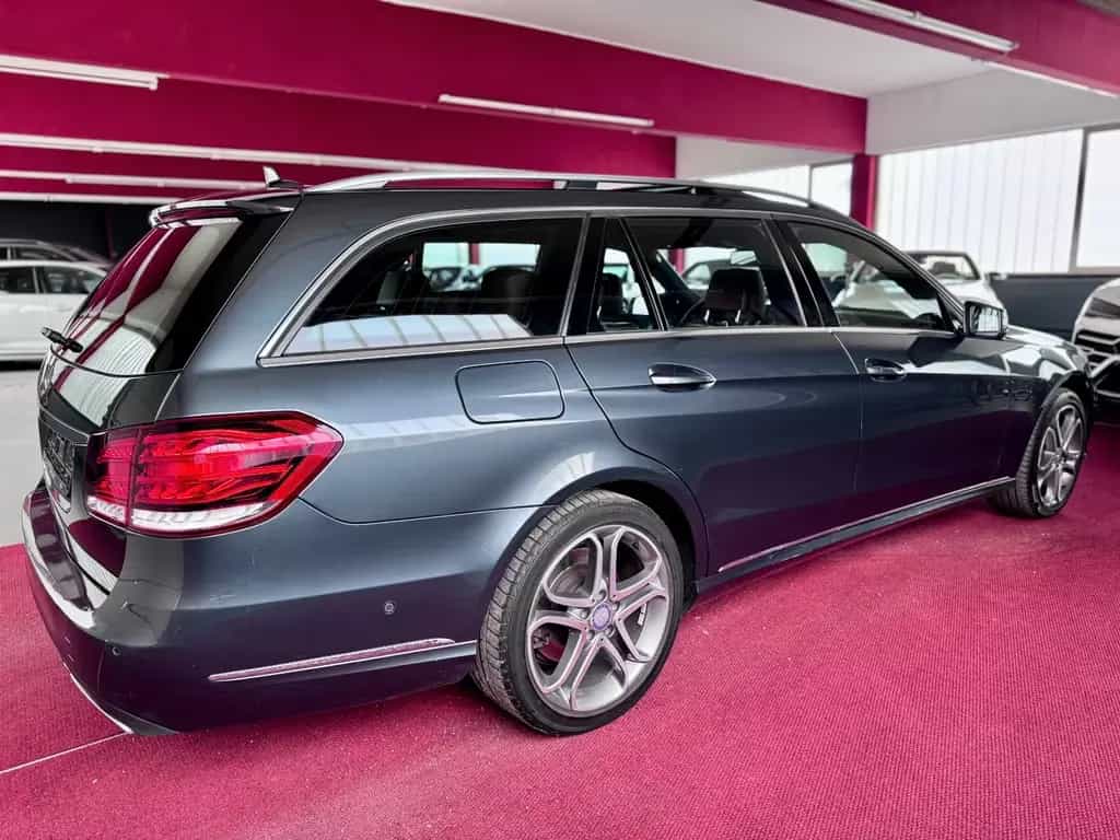 Mercedes-Benz E 500 T V8 4Matic Distronic Airmatic Pano 360° 12/2013-photo-5