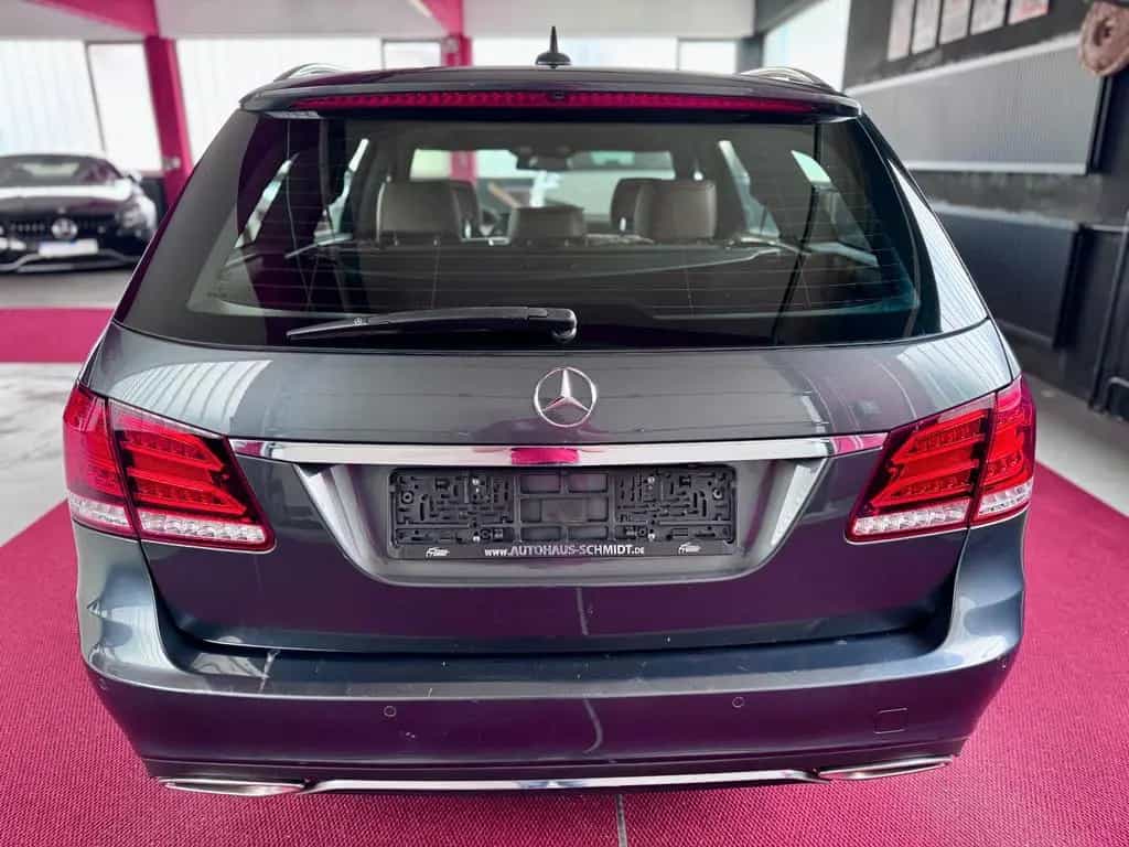 Mercedes-Benz E 500 T V8 4Matic Distronic Airmatic Pano 360° 12/2013-photo-6