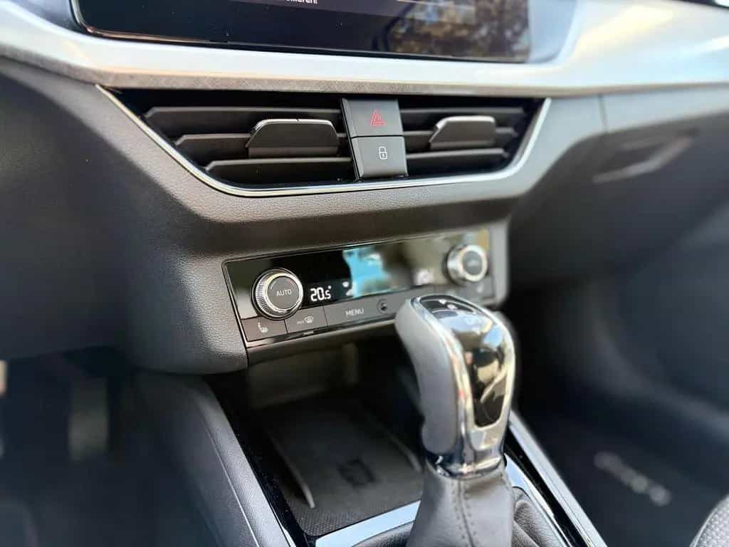 Skoda Kamiq TOUR 1.0TSI DSG NAVI+TEMP.+ALLWETTER 11/2023-photo-17