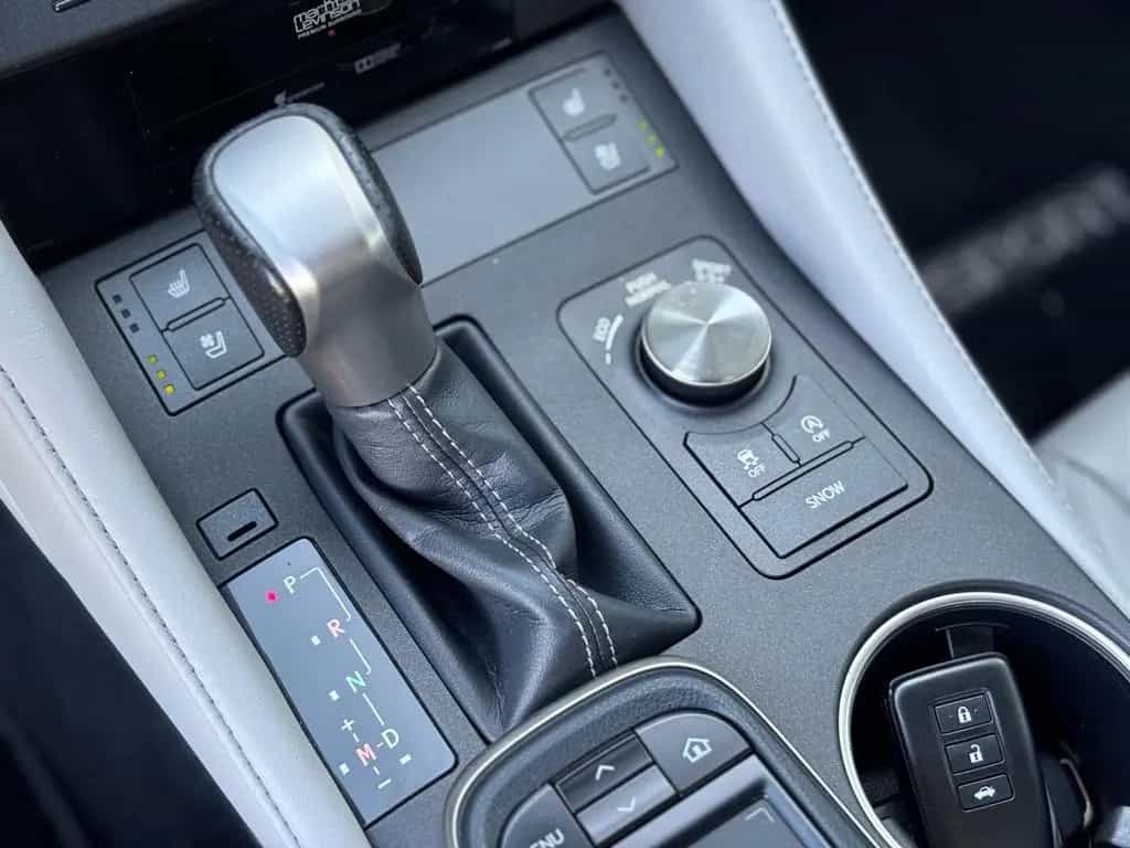 Lexus RC 200 t F Sport *deutsches Fahrzeug* 12/2015-photo-12