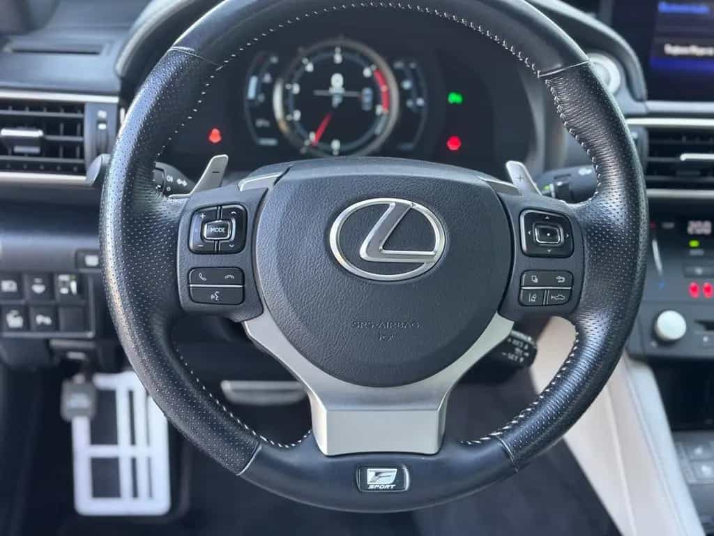 Lexus RC 200 t F Sport *deutsches Fahrzeug* 12/2015-photo-9