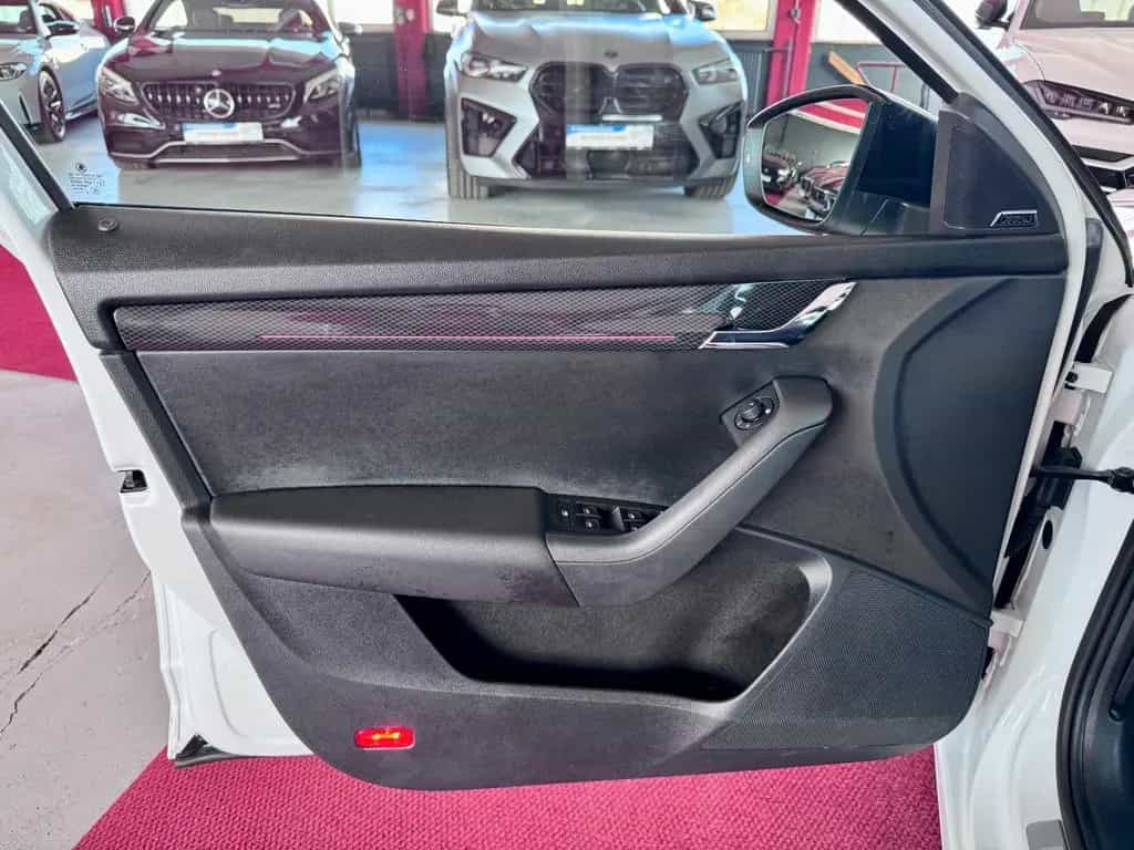 Skoda Octavia Combi RS Pano ACC Kamera AHK 10/2018-photo-21