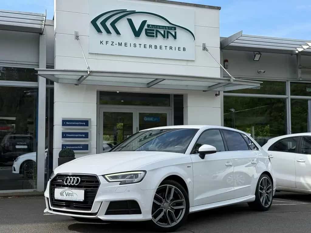 Audi A3 2.0 TFSI Quattro*Xenon*Navi*Automatik*SHZ*PDC 07/2019-photo-1