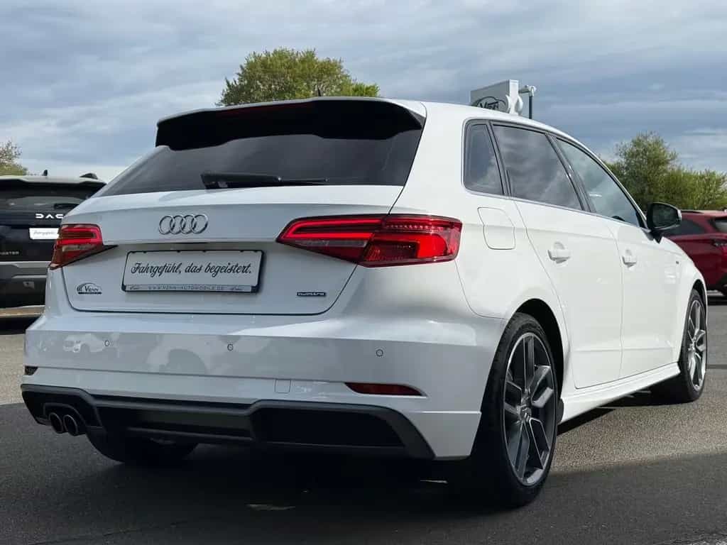 Audi A3 2.0 TFSI Quattro*Xenon*Navi*Automatik*SHZ*PDC 07/2019-photo-4