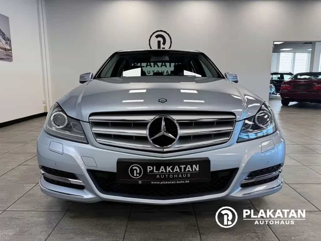 Mercedes-Benz C 350 CDI Navi Tempomat Bi-Xenon MB-Service 07/2013-photo-1