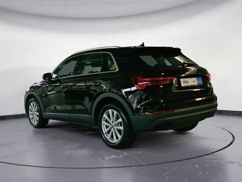 Audi Q3 40 TFSI quattro S tronic LED Connectivity Led 03/2019-photo-3