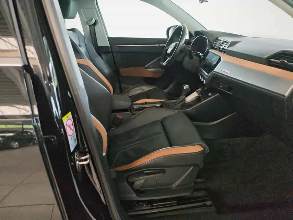 Audi Q3 40 TFSI quattro S tronic LED Connectivity Led 03/2019-photo-8