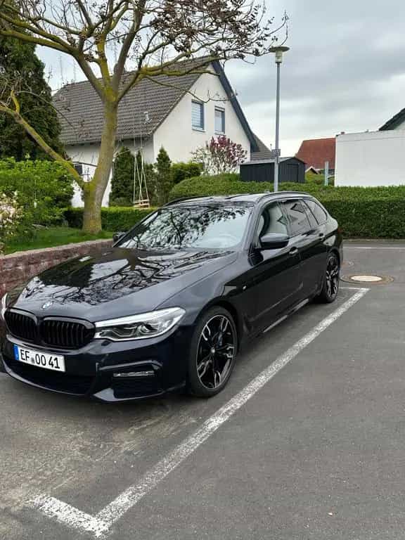 BMW 530 d xDrive Touring A - 07/2017-photo-0