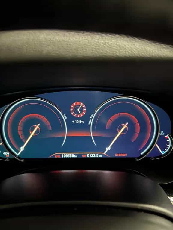 BMW 530 d xDrive Touring A - 07/2017-photo-10