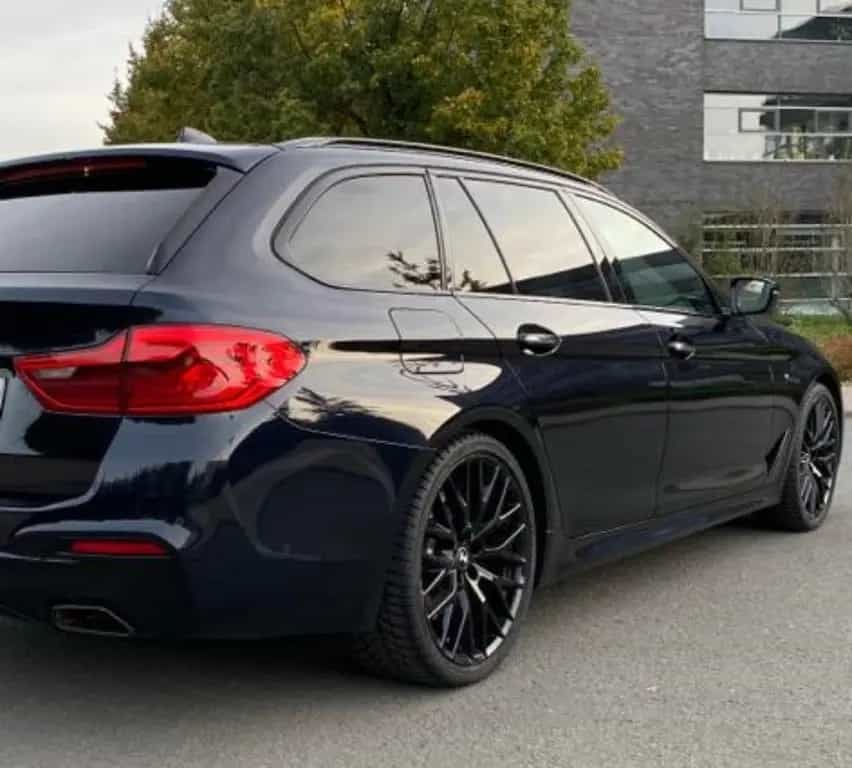 BMW 530 d xDrive Touring A - 07/2017-photo-12