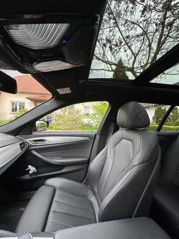 BMW 530 d xDrive Touring A - 07/2017-photo-8