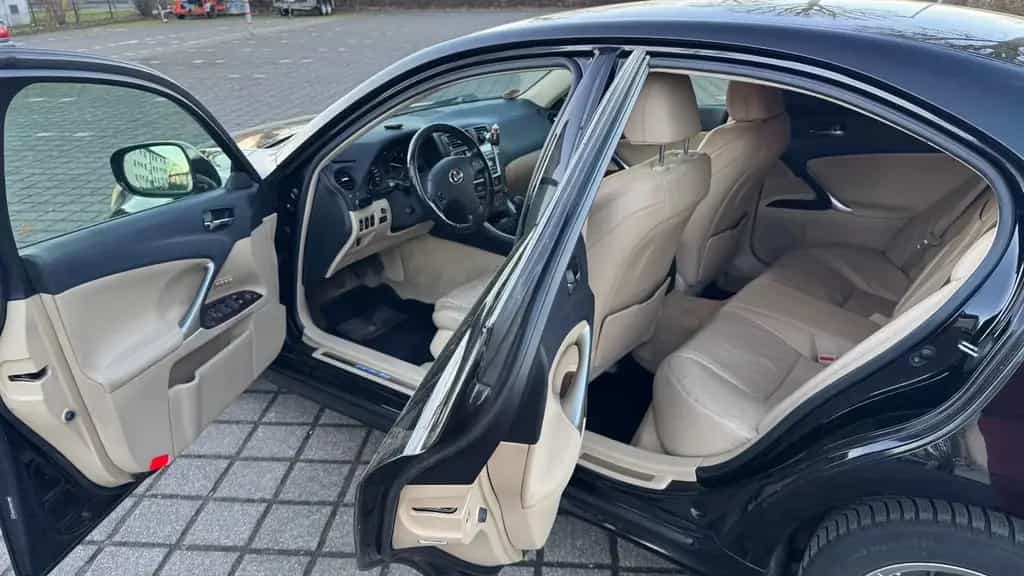 Lexus IS 220 220d Luxury Line Luxury Line 02/2007-photo-5