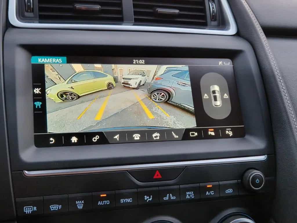 Jaguar E-Pace P300 R-Dynamic SE AWD +PANO+MERIDIAN+ 07/2020-photo-21