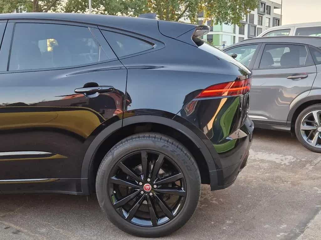 Jaguar E-Pace P300 R-Dynamic SE AWD +PANO+MERIDIAN+ 07/2020-photo-36