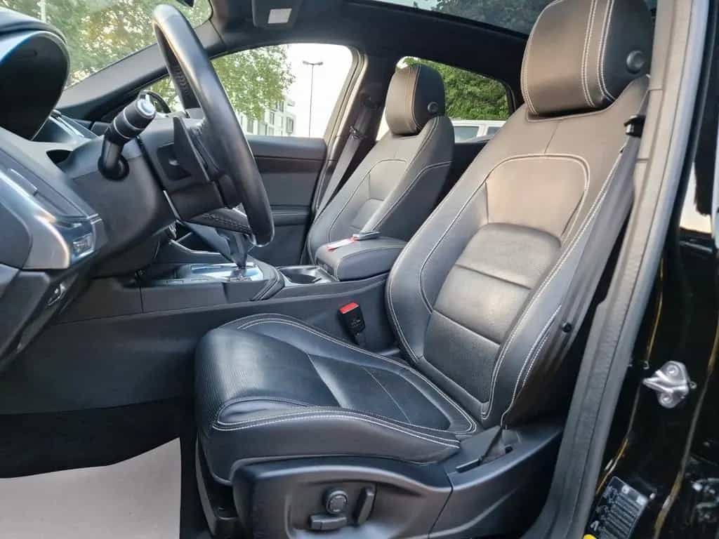 Jaguar E-Pace P300 R-Dynamic SE AWD +PANO+MERIDIAN+ 07/2020-photo-9