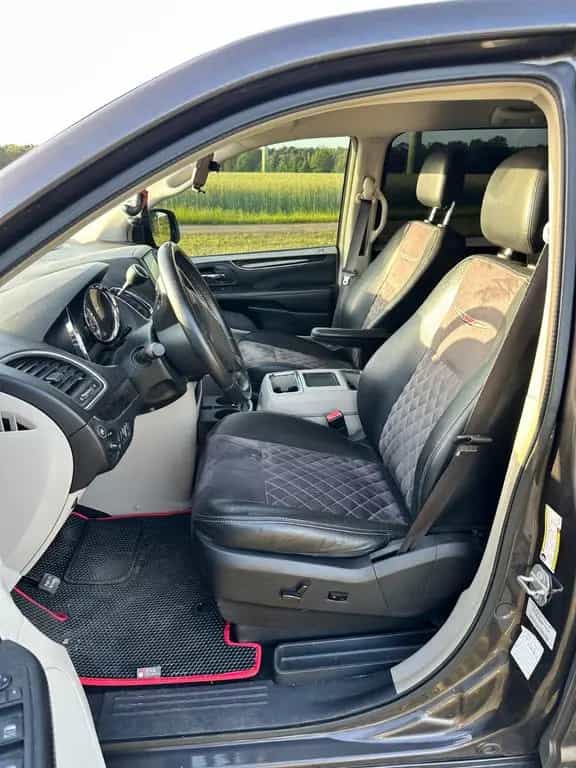 Chrysler Grand Voyager 06/2016-photo-12