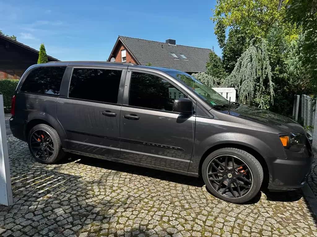 Chrysler Grand Voyager 06/2016-photo-2