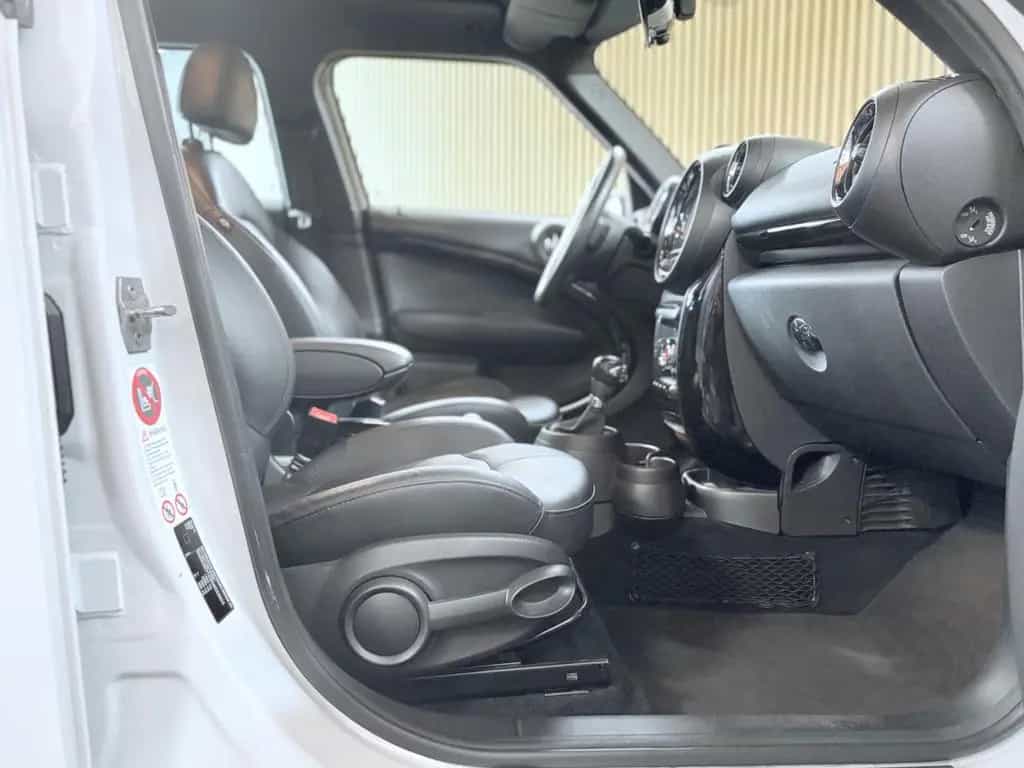 MINI Cooper Countryman Cooper Automatik/ PANO/ PDC 03/2014-photo-28