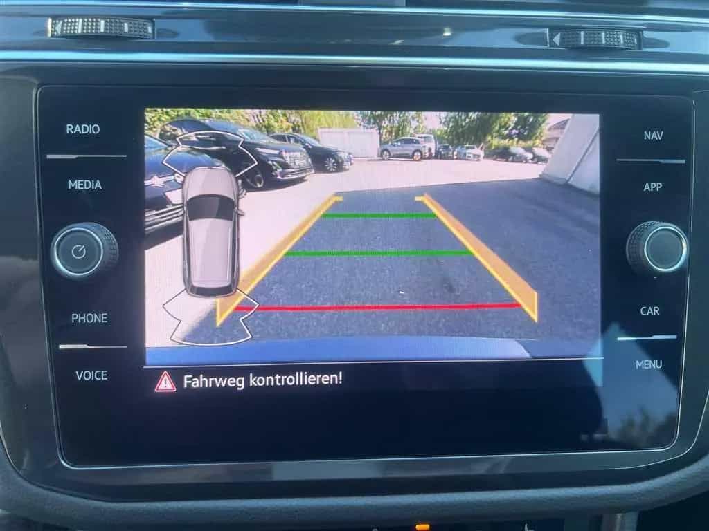 Volkswagen Tiguan Life 2.0 TDI 4MOTION DSG 07/2023-photo-10