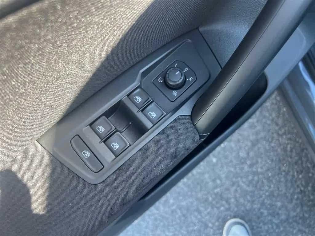 Volkswagen Tiguan Life 2.0 TDI 4MOTION DSG 07/2023-photo-14