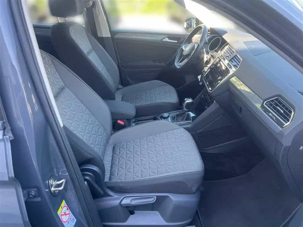 Volkswagen Tiguan Life 2.0 TDI 4MOTION DSG 07/2023-photo-16
