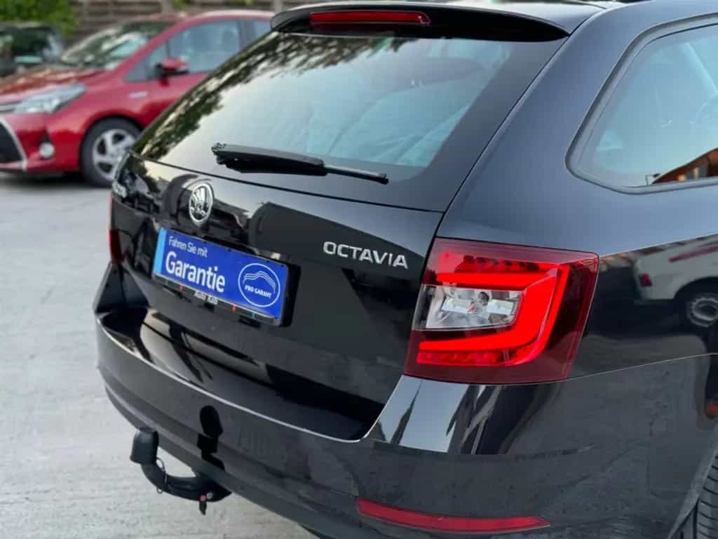 Skoda Octavia Combi 1.8 TSI Drive / DSG / LED / AHK 04/2017-photo-11